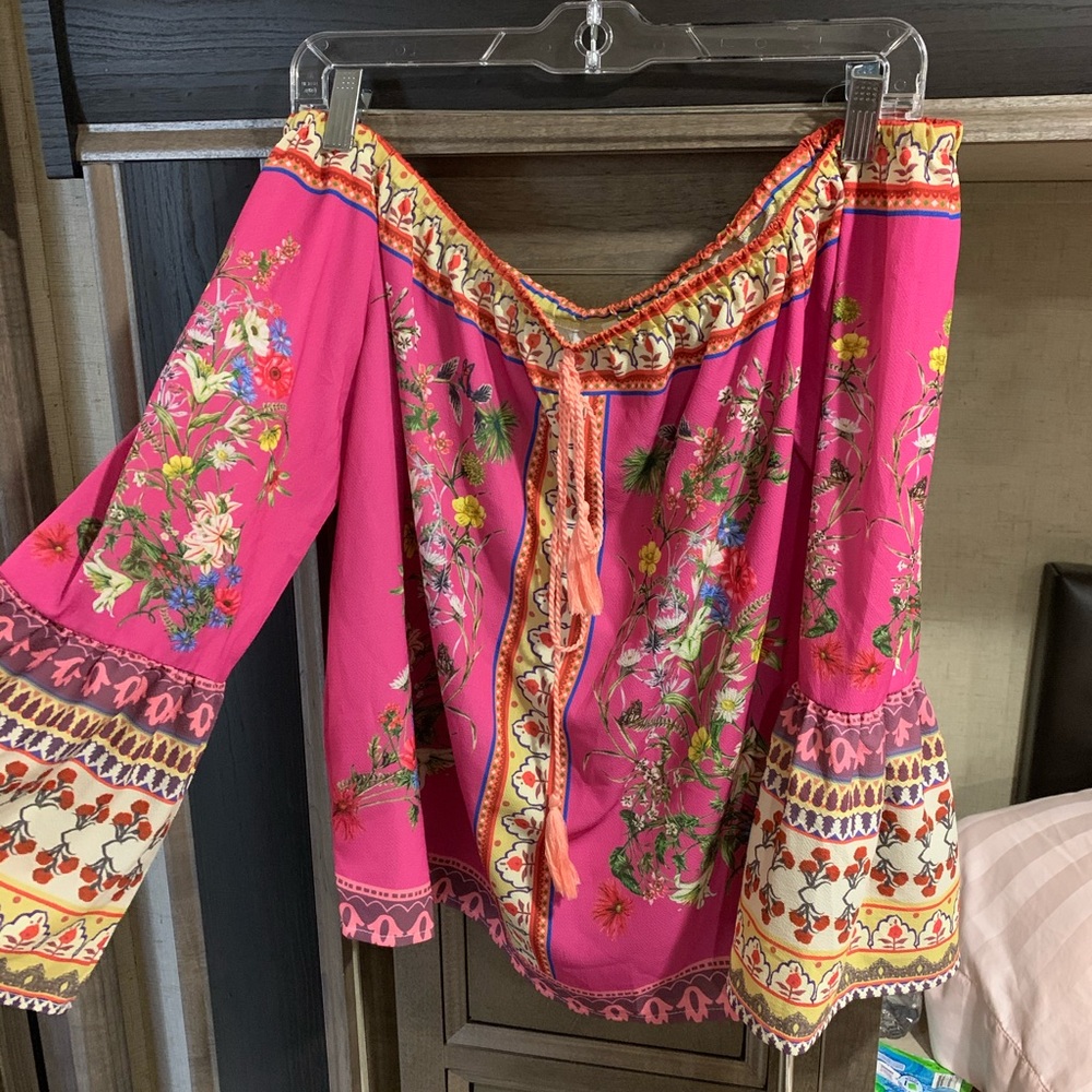 UMGEE Off the Shoulders Top (Sz. XL)